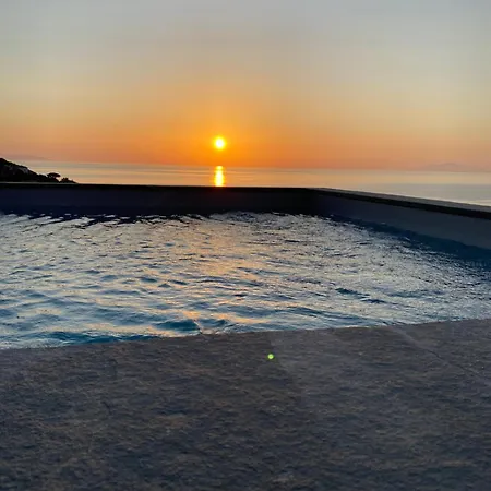 別荘 Les Artistes ブランド