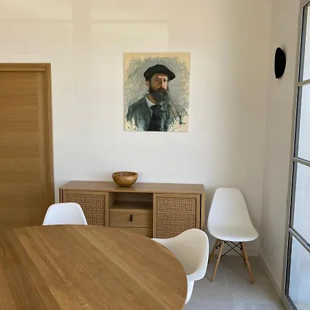 Les Artistes Holiday home